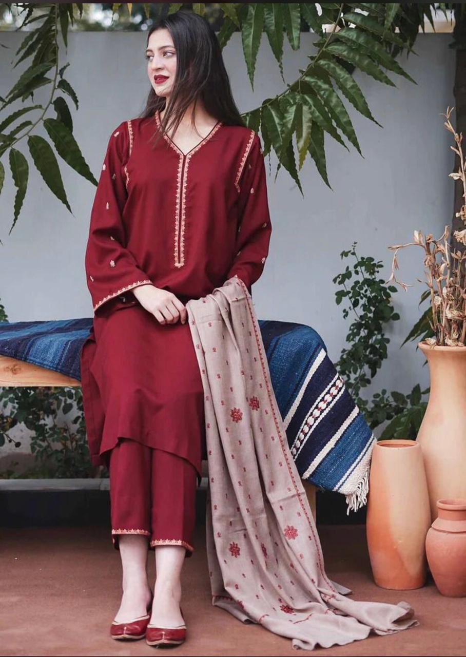 Asling Dhanak Embroidered 3pc suit Wholesale price